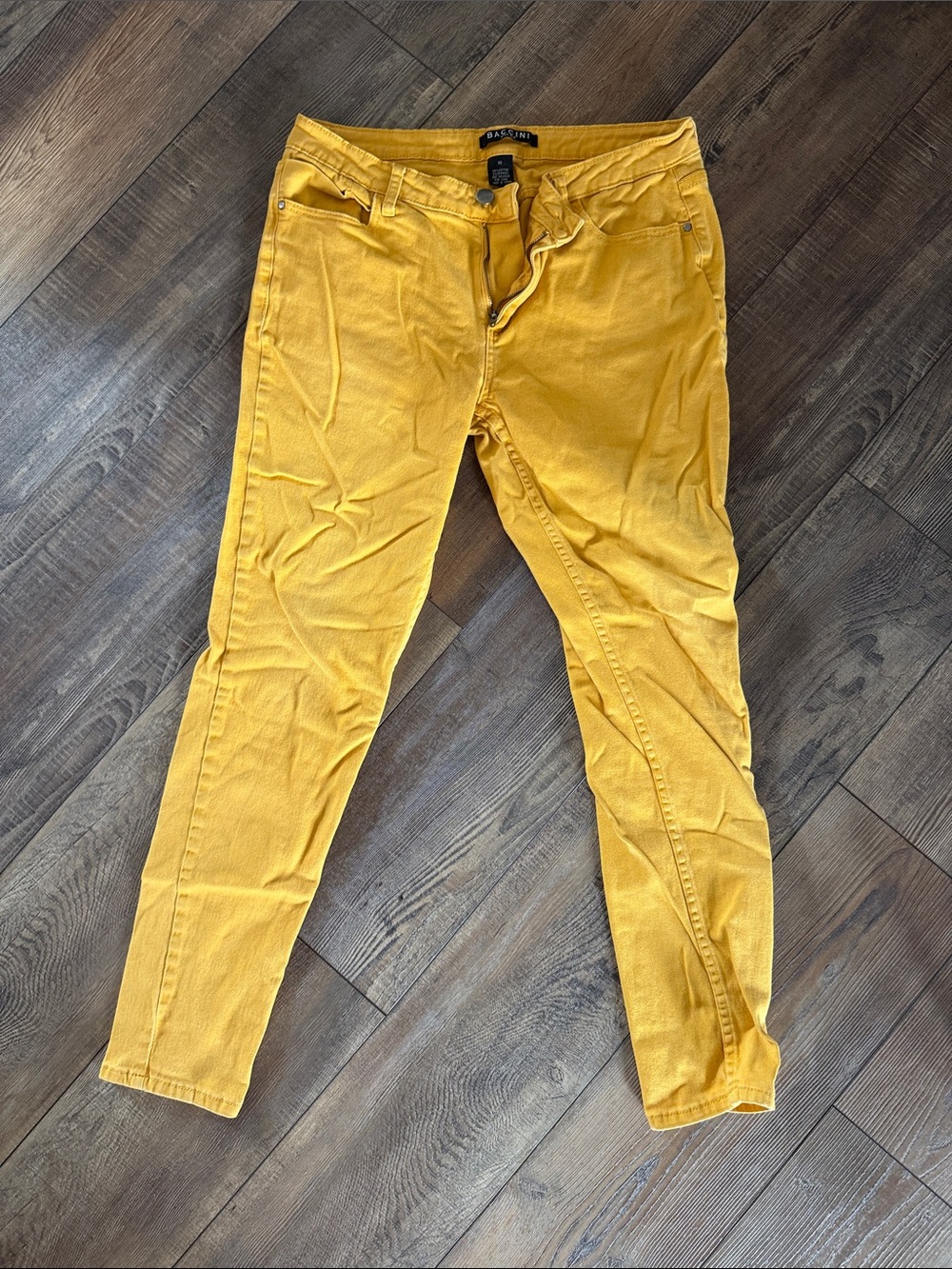 Baccini Women's Mustard Yellow Skinny Jeans